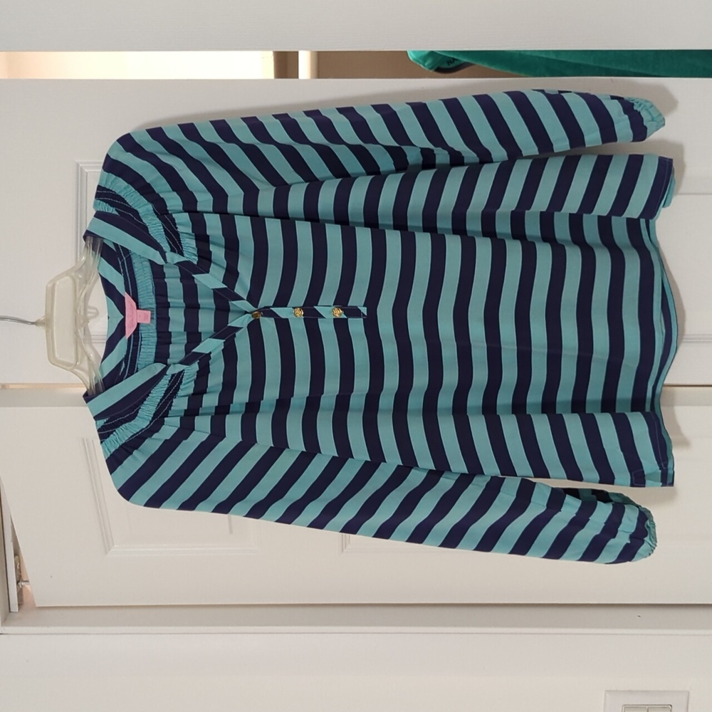 Lovely Lilly Pulitzer silk top!